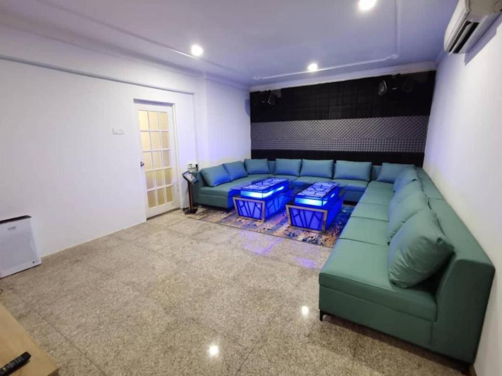 Vila By Ubook